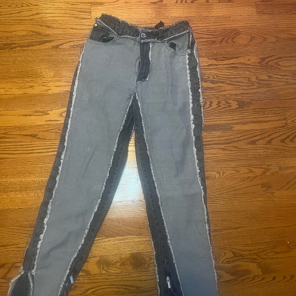 Mainere De Voir Gray and Black Frayed inside out Jeans